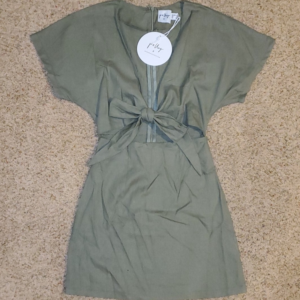 ⭐️NWT⭐️Princess Polly Kiss Land Tie Front Mini Dress
